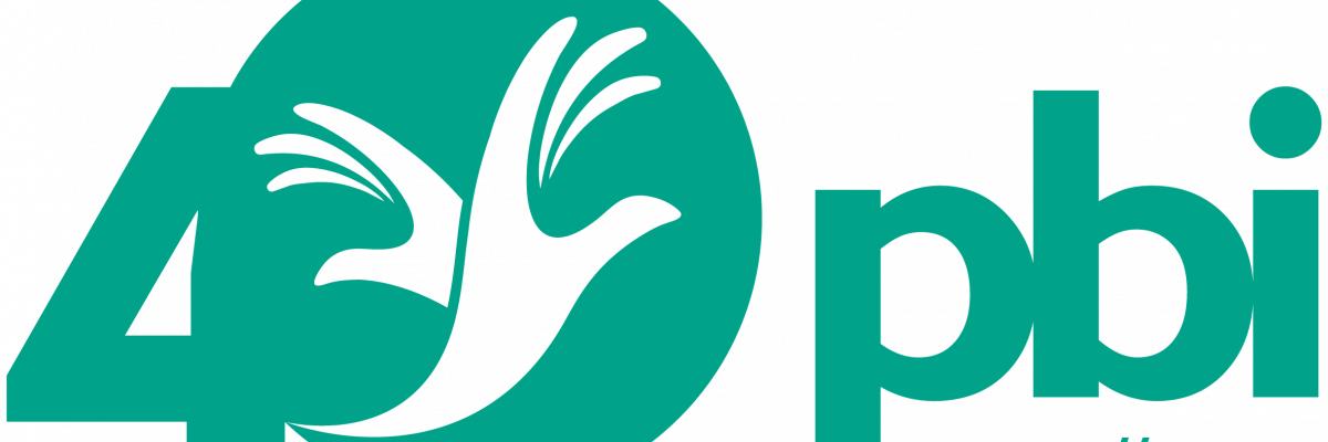 Logo 40 PBI, 1981-2021. Grønn tekst på hvit bakgrunn